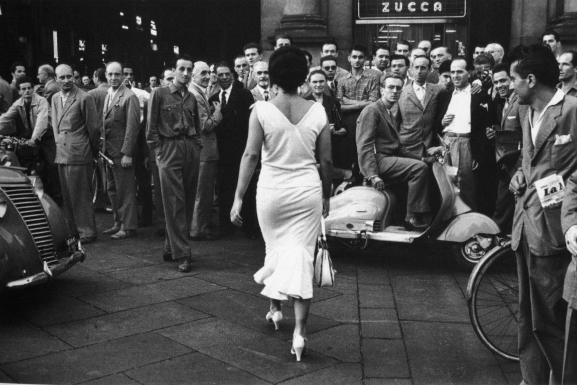 Moira e gli italiani si voltano MOMA. Milano Galleria. 1953 Mario De Biasi