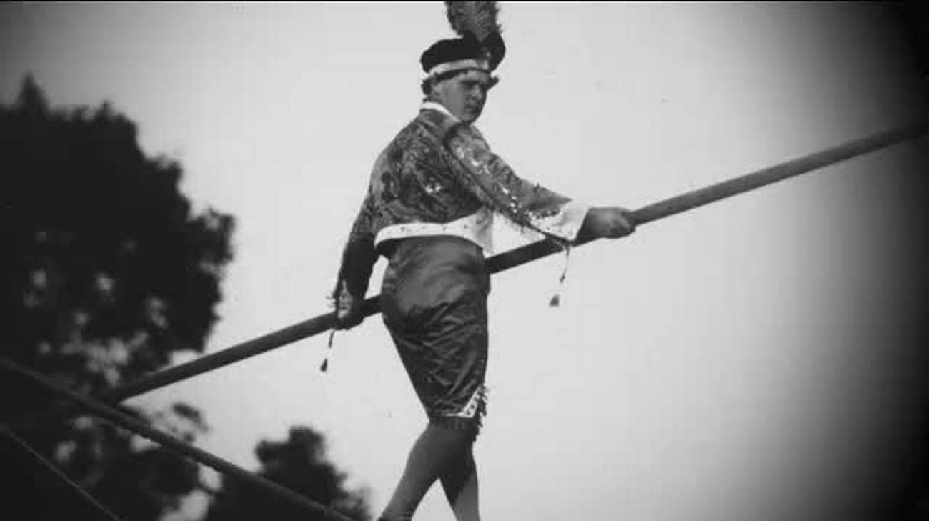 TG La1 2019 10 30 20 26 21 Circo Knie 100 anni in un documentario