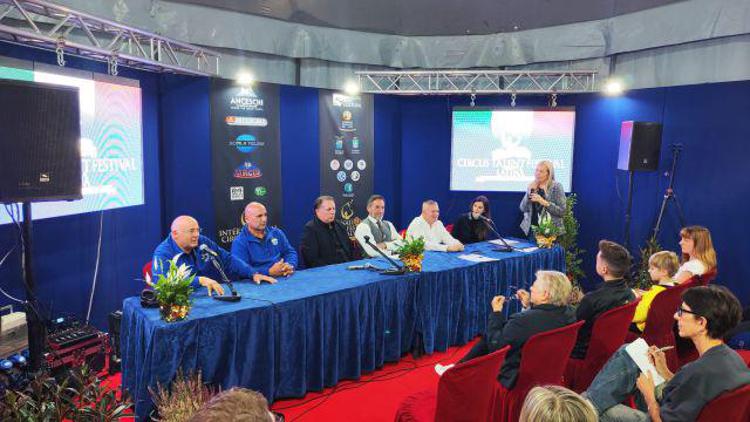 conferenza 1